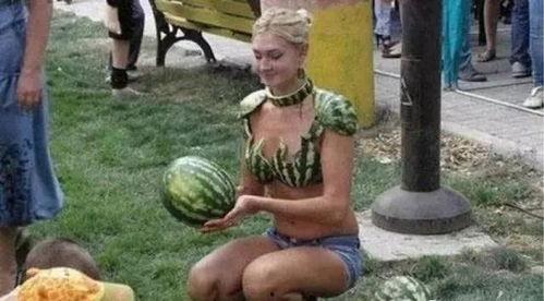 资本家吃瓜